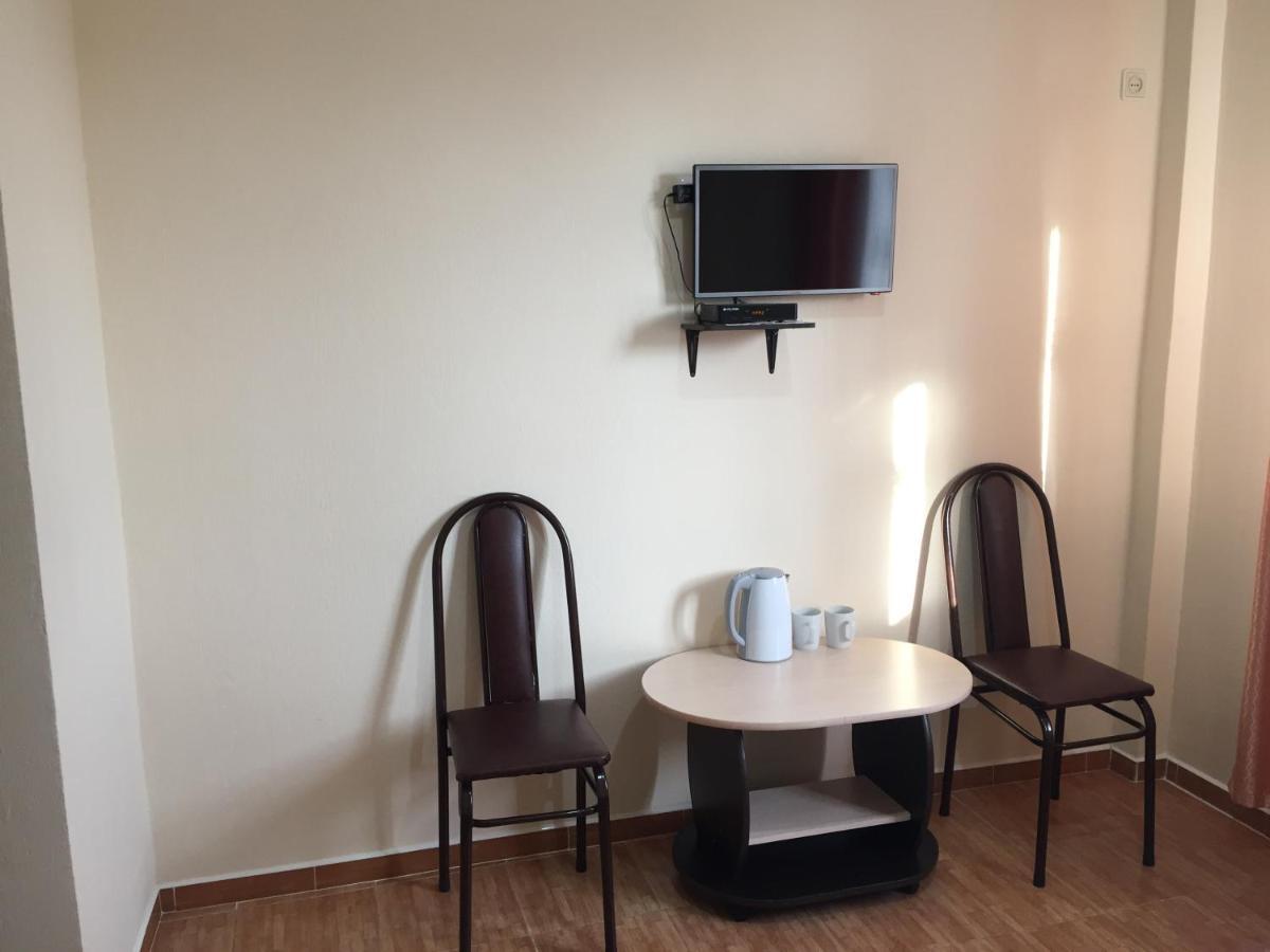 بيزوندا Dionisy Guest House المظهر الخارجي الصورة